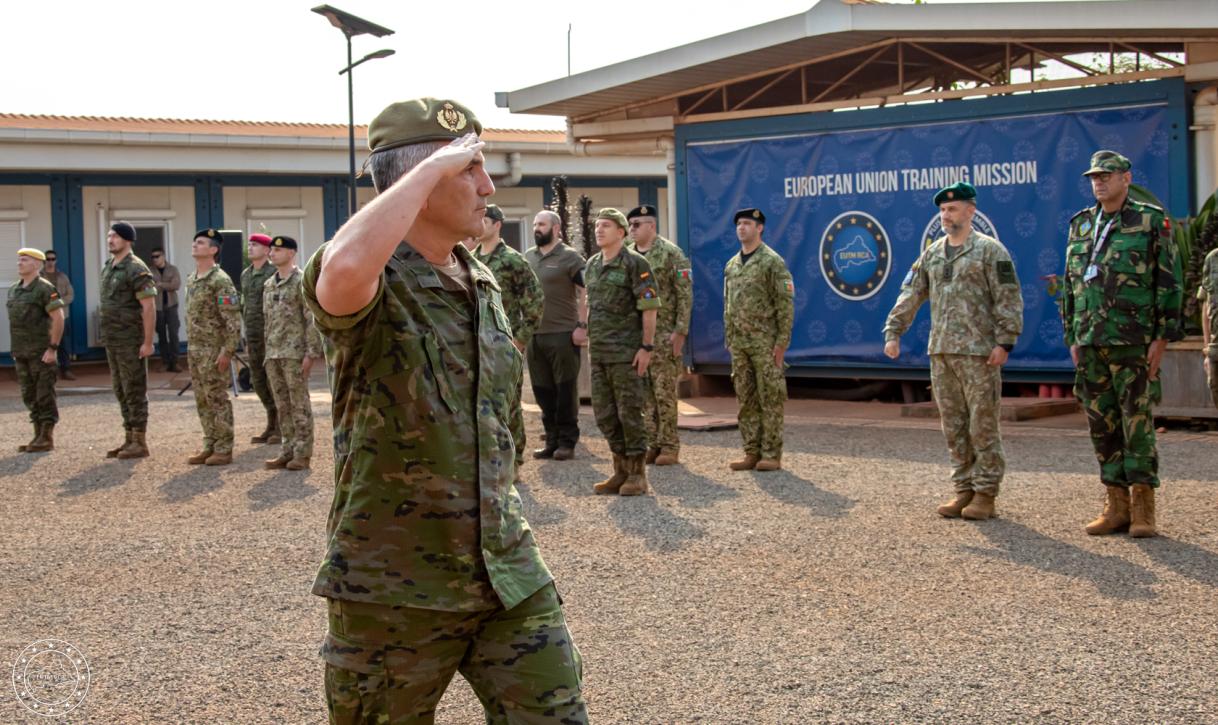 The Spanish Joint Forces Operations Command in the medal parade ceremony