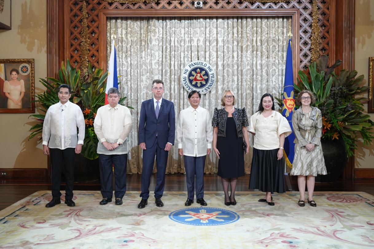 H. E. Massimo Santoro presented his credentials to H.E. President Ferdinand Marcos Jr.