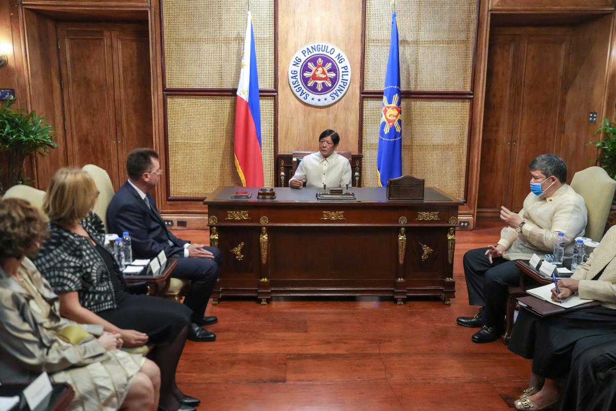 H. E. Massimo Santoro presented his credentials to H.E. President Ferdinand Marcos Jr.