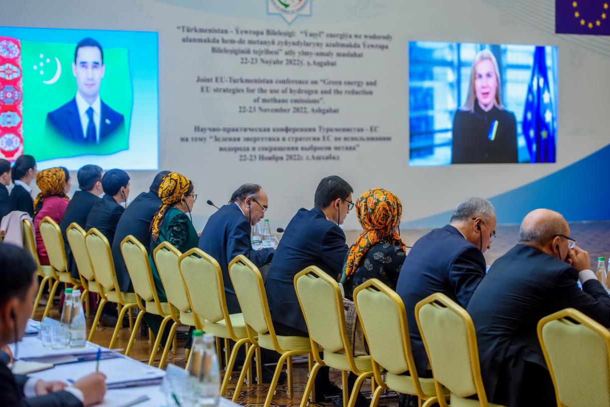 Participants of the Joint EU-Turkmenistan Energy Conference 