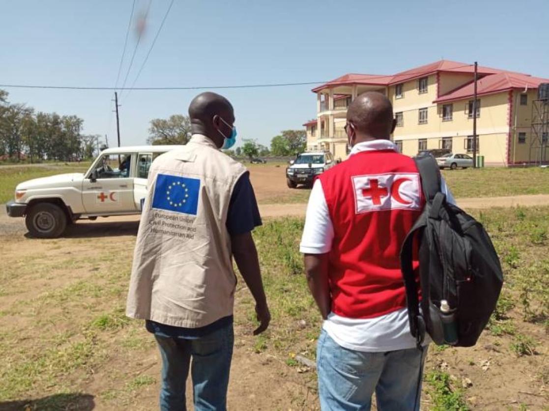 ECHO and Redcross staff in the field