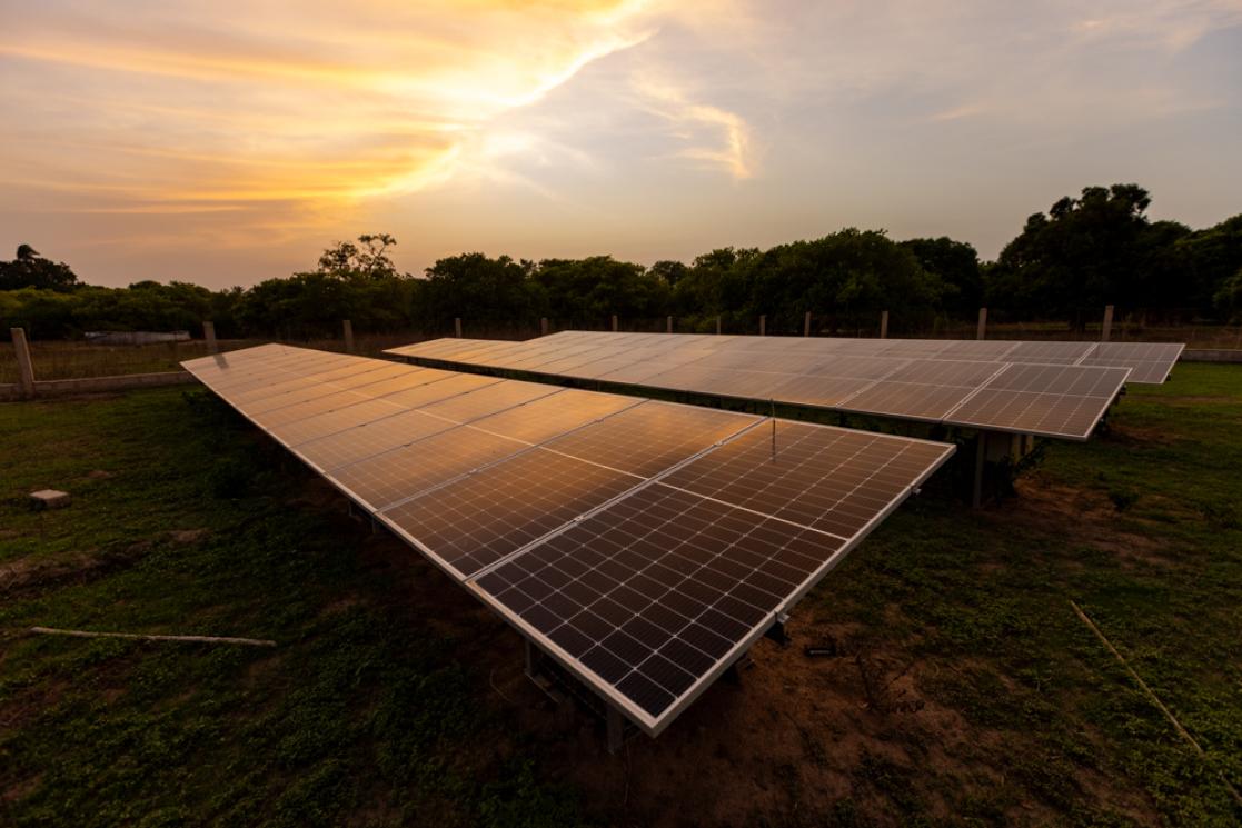 PADERAU : Panneaux solaires dans le village de Sare kobe