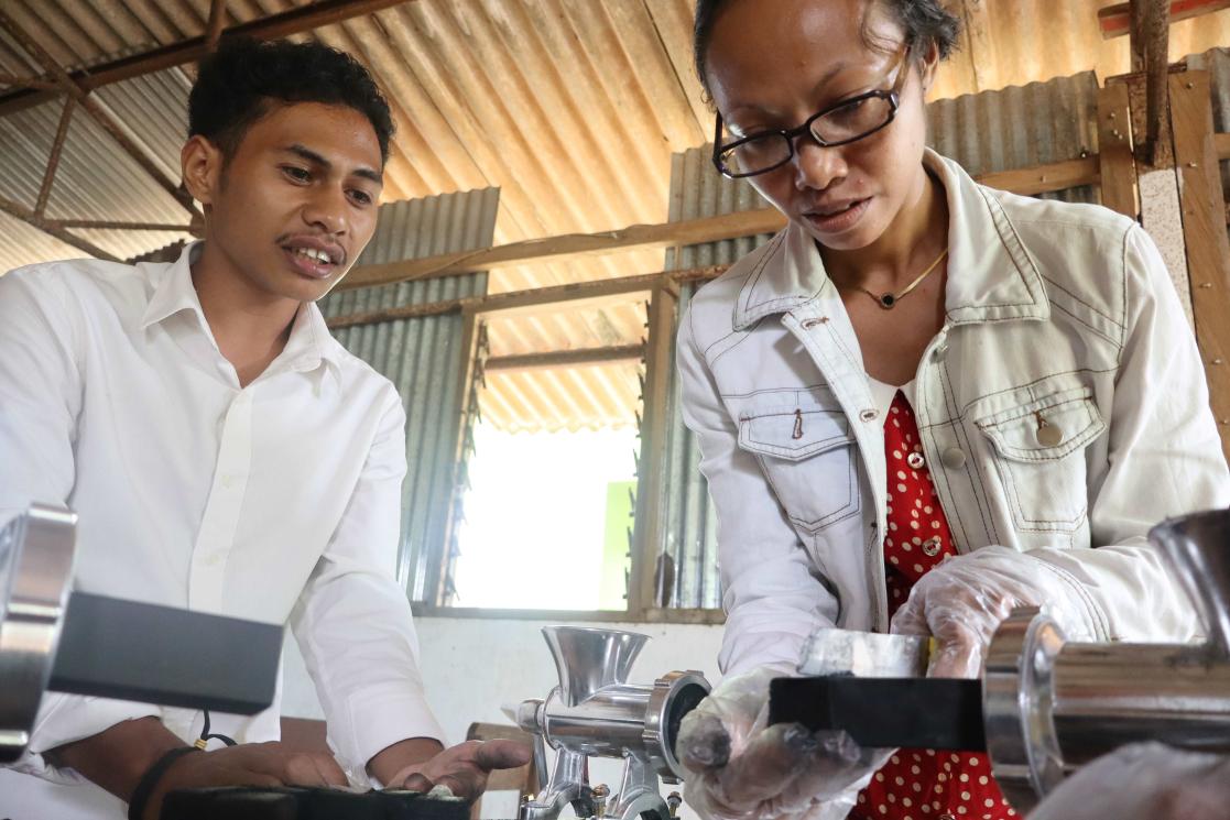 young people learn using machine