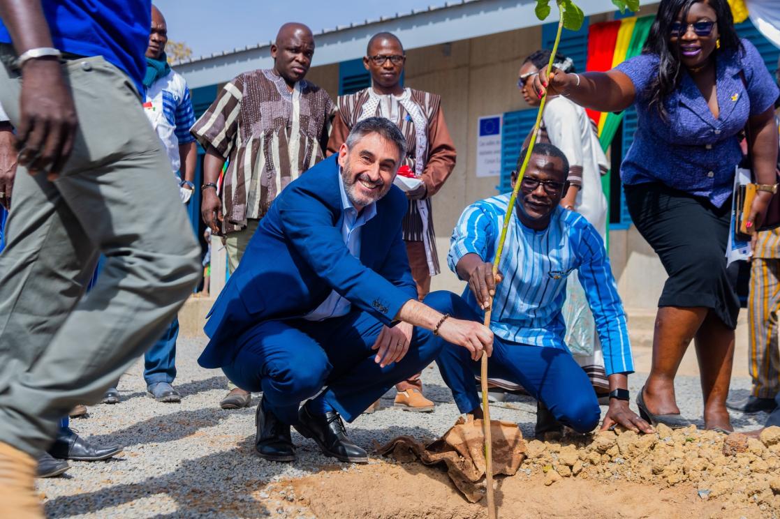 L’Union européenne offre de nouvelles infrastructures éducatives à l’école primaire de Bassinko