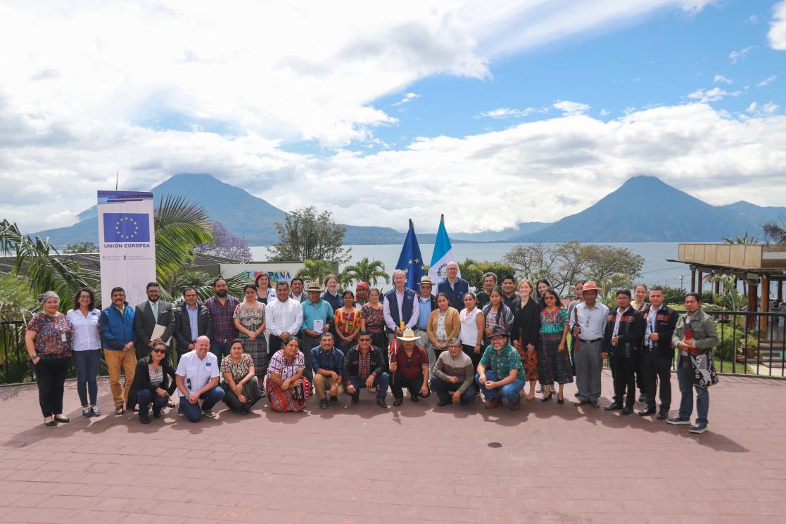 Encuentro con líderes indígenas con autoridades y personal de la UE en Guatemala