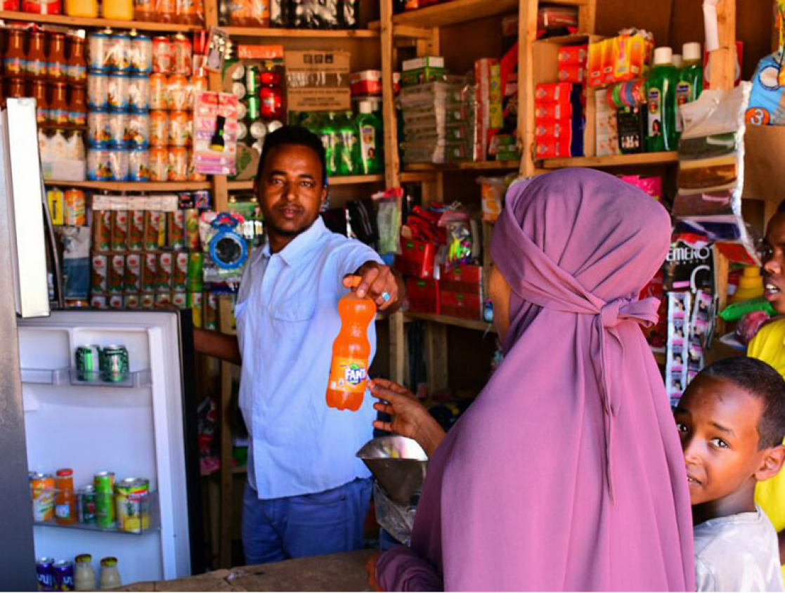 Returnee at work in his new shop in Jigjigab – Somali regional state – thanks to the support he received from the project 