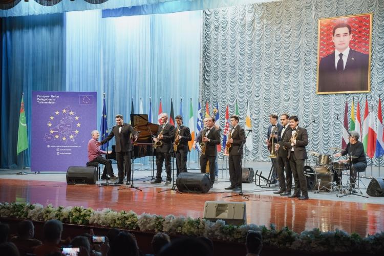 Turkmenistan Hosts Days of European Culture with Engaging Events and Performances 