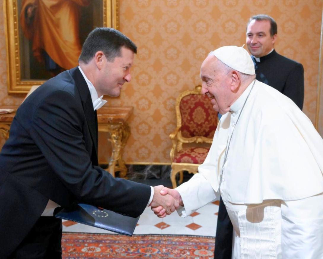 H.E. Selmayr and Pope Francis