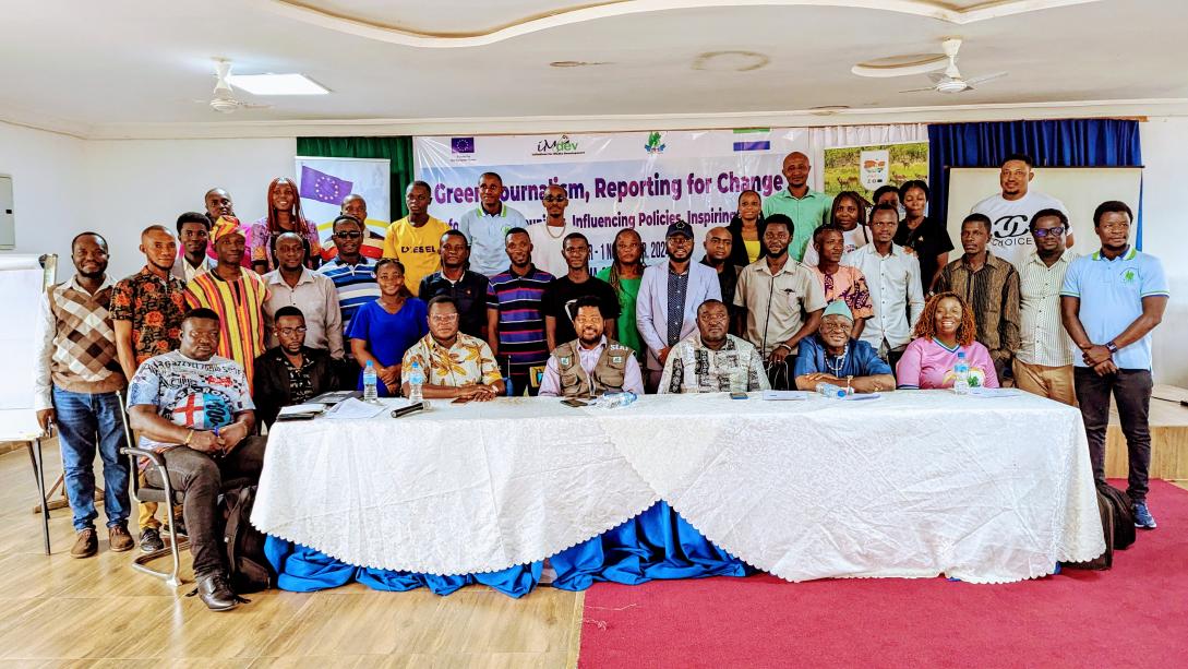 Cross section of particopants and stakeholders at the opening session of the enviornmental training 