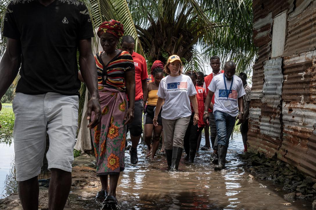 Amb. Nona Deprez visits flood victims 