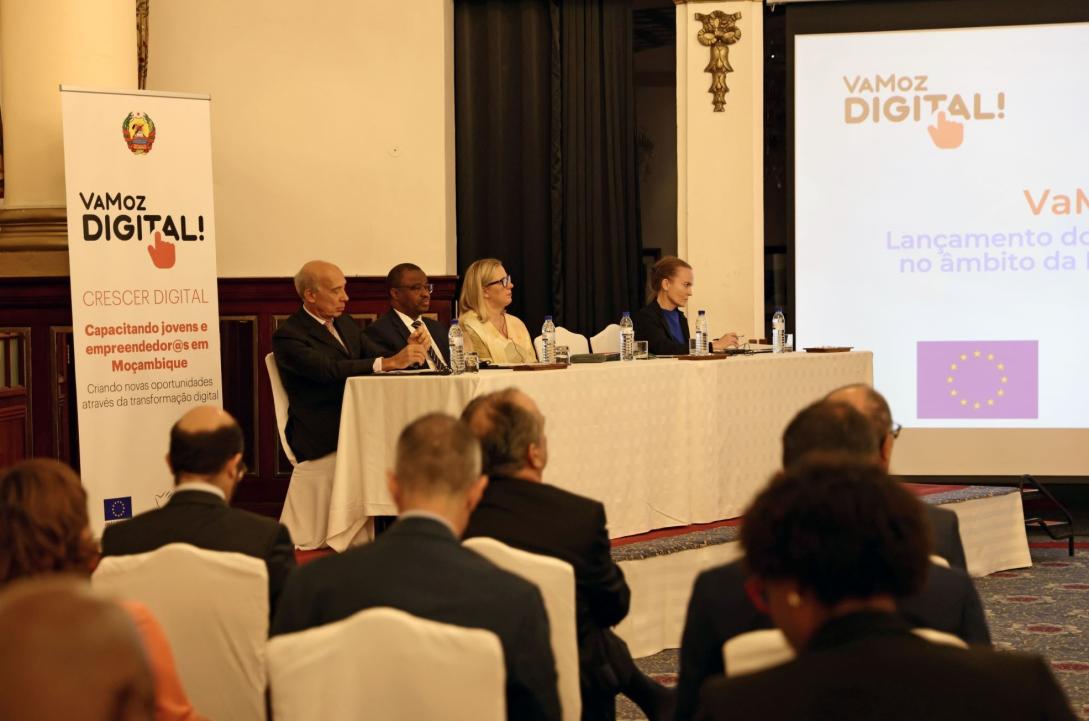 Commissioner Jutta launches VaMoz Digital programme in mozambique