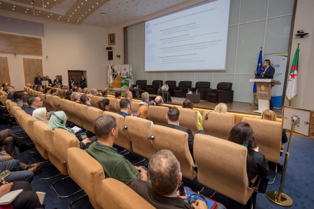 foto salle de conférence