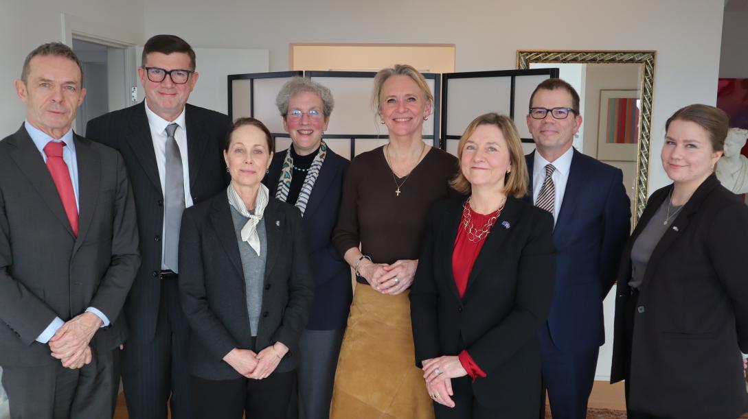 Group photo of ambassadors of EU member states and the Minister for Foreign Affairs. 