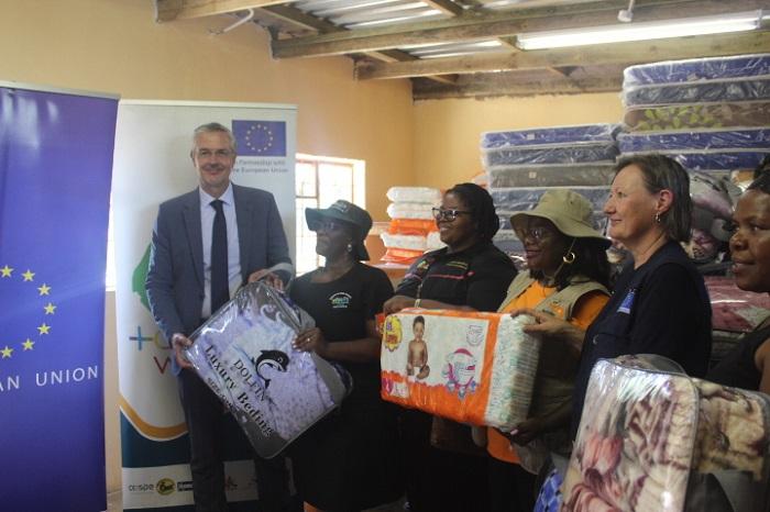 EU presenting blankets to Malindza refugees