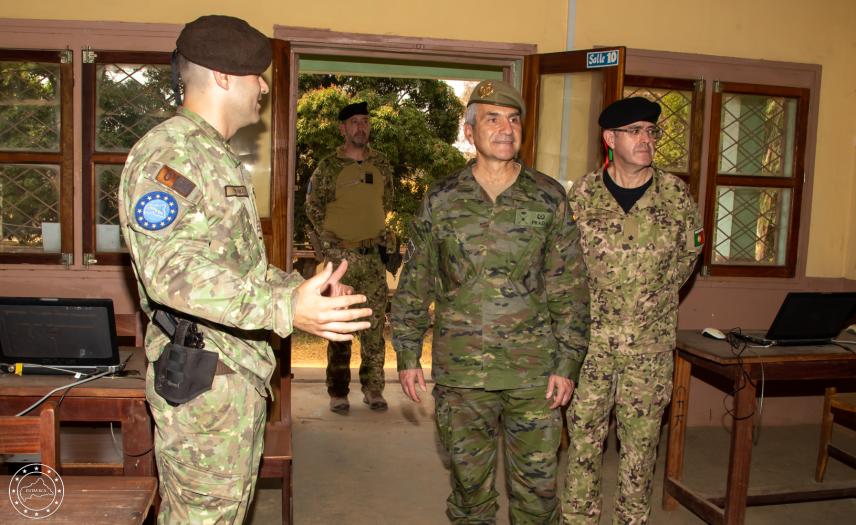 The Spanish Joint Forces Operations Command visits EUTM CAR