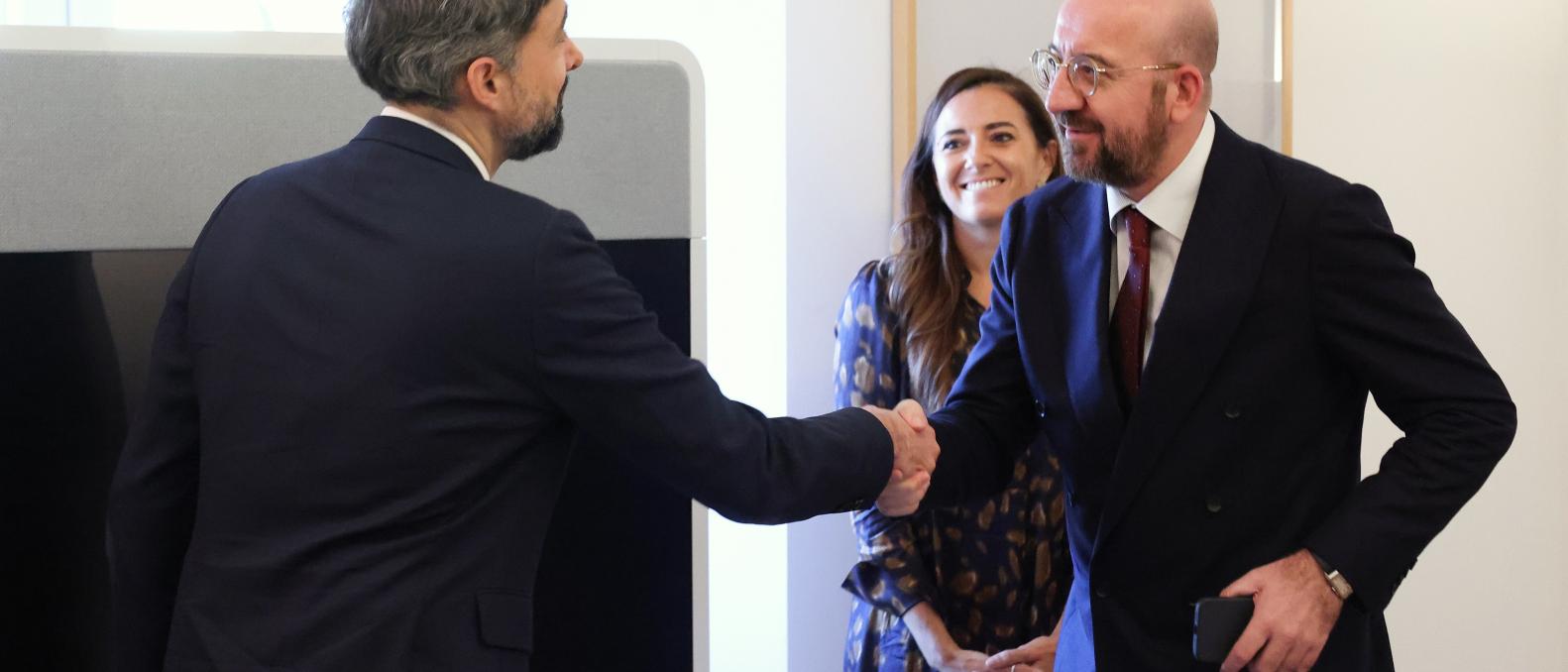 From left to right: Alvaro LARIO (President of the International Fund of Agricultural Development of the United Nations, IFAD), Charles MICHEL (President of the European Council)