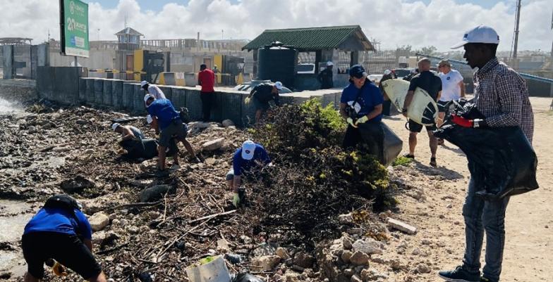 EUCAP members cleaning beach on EU Green Week (https://environment.ec.europa.eu/news/eu-green-week-2023-delivering-net-zero-world-2023-06-05_en)