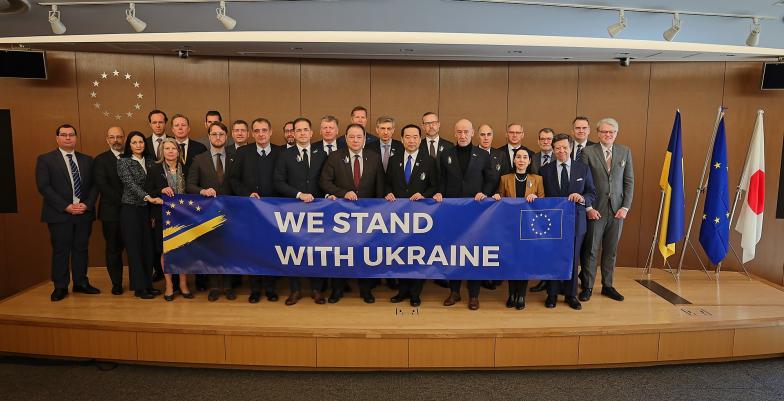 EU, EU Member State and Ukraine Ambassadors family photo